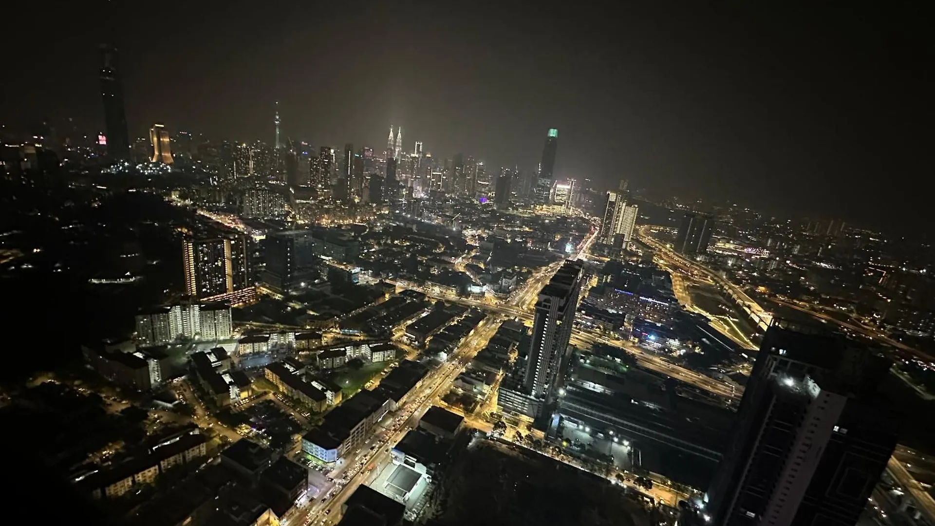 Trion Kl 10Mins To Klcc-Lalaport-Velocity 6 Pax Kuala Lumpur 0*,